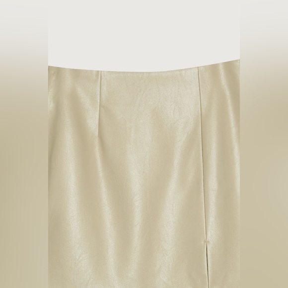 Oak + Fort Cream Vegan Faux Leather A-line Mini Skirt - Picture 12 of 14